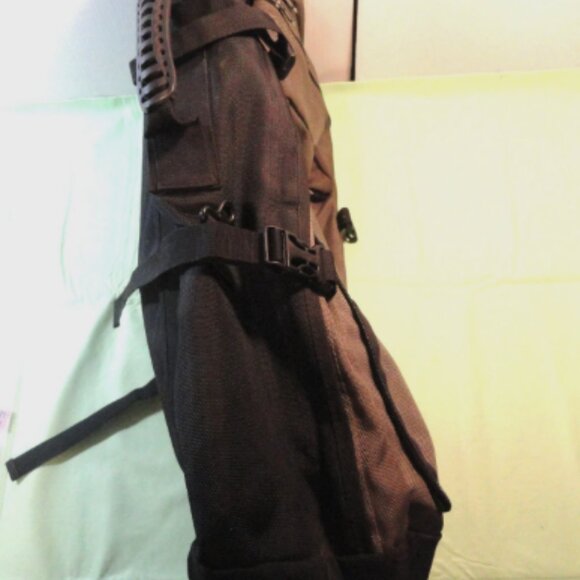 LARGE HI-TEC BACKPACK UNIVERSAL SUMMIT BACKPACK LD 4892 - Picture 16 of 16